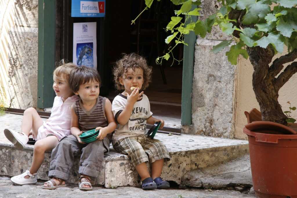 Raising Healthy Toddlers Abroad: What Every Family Should Prepare Before Moving